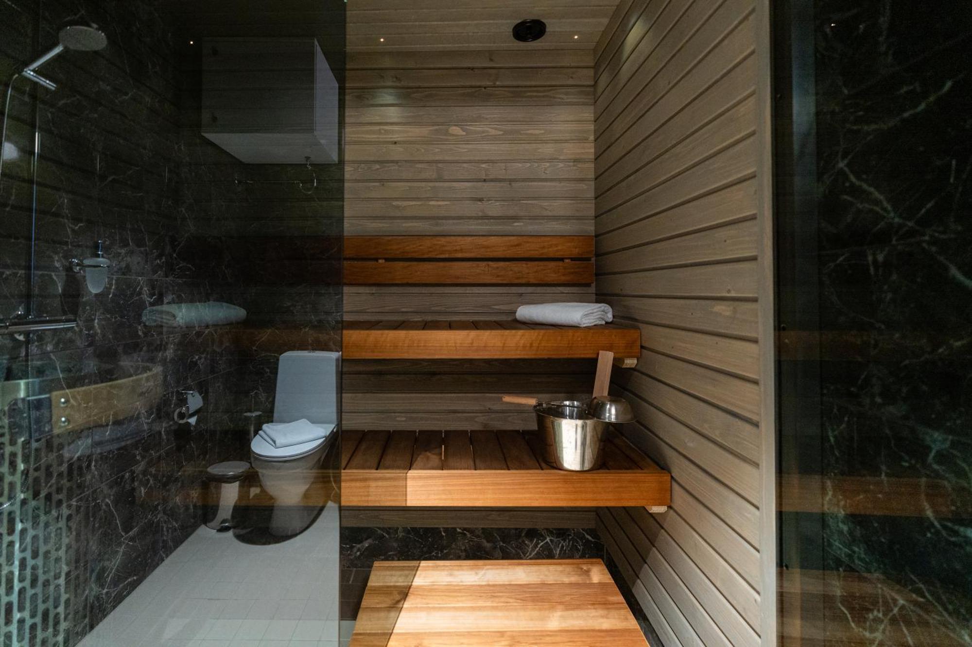 Postmaster Hotel Рованиеми Екстериор снимка